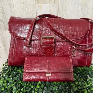 Liz Claiborne Croc-Embossed Burgundy Shoulder Bag with Matching Wallet